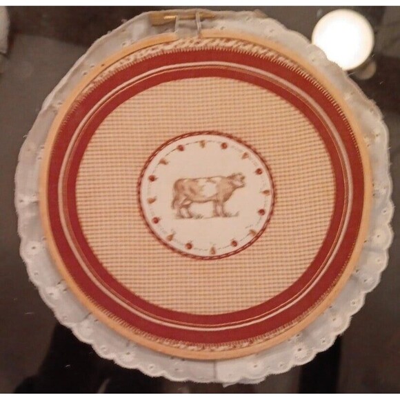 Hand Made Cross Stich Of Cow On Wooden Frame - Picture 1 of 3